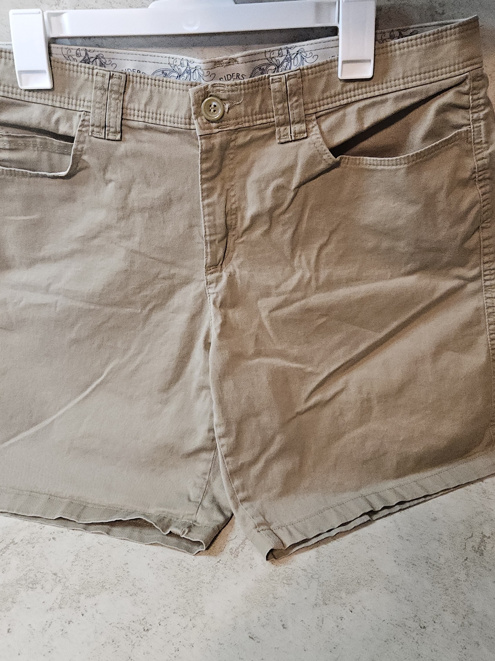 Riders by Lee Khaki Tan Women’s Shorts